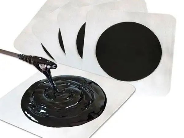 傳統(tǒng)手工黑膏藥怎么制作，用的什么油熬制？